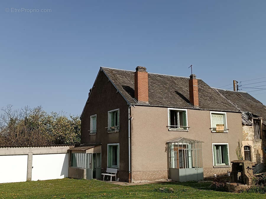 Maison à BENGY-SUR-CRAON