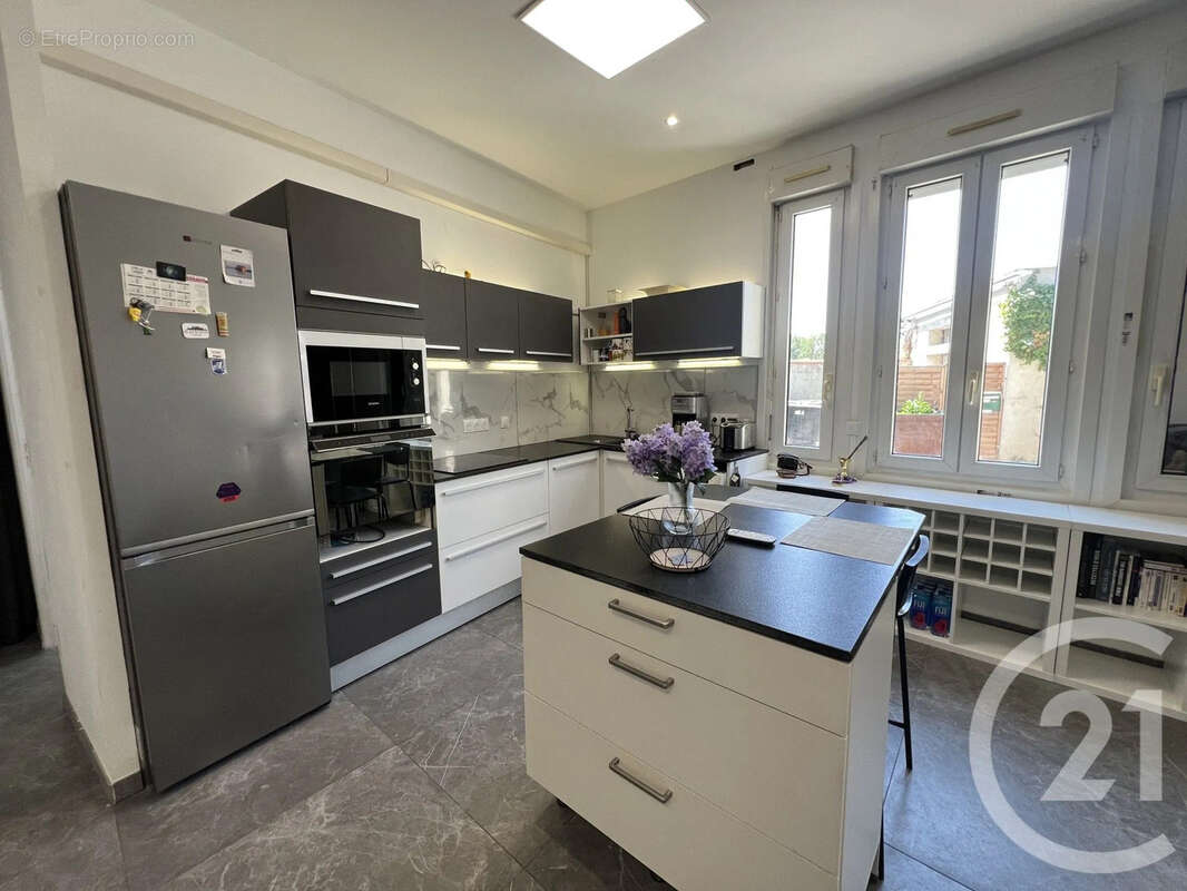 Appartement 42 m² à Lacroix-Falgarde  - photo 3