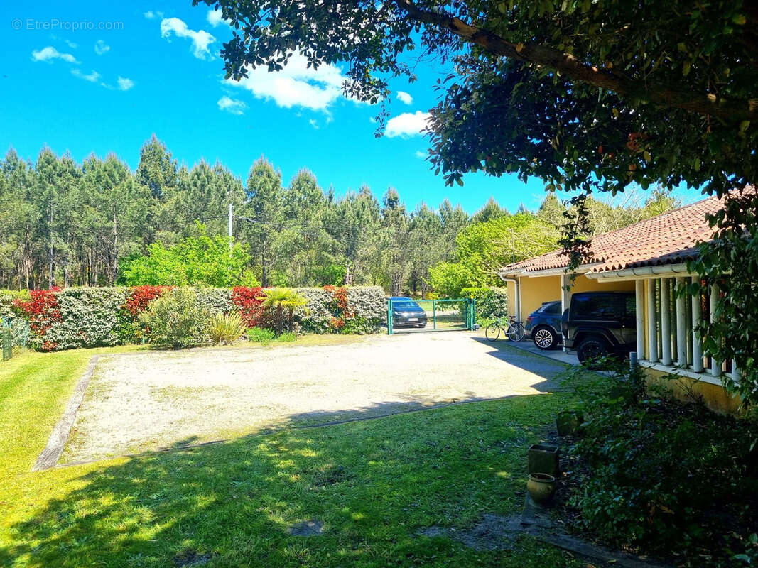 Maison à LIT-ET-MIXE