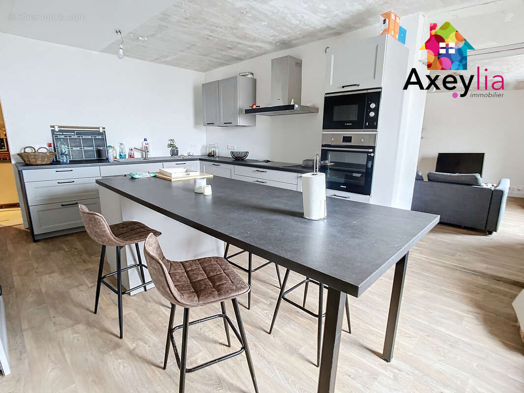 A vendre - cuinzier - coup de cœur - grand t3 avec jardin, terrasse et sous-sol aménageable - photo 3