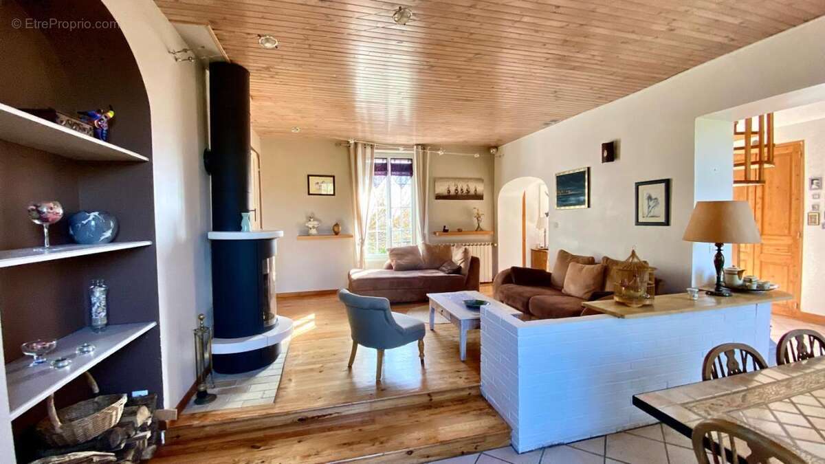Maison à SAINT-BENIN-D'AZY