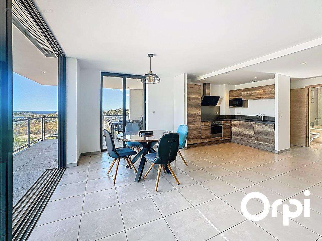 Appartement T3 - Vue mer - - photo 18