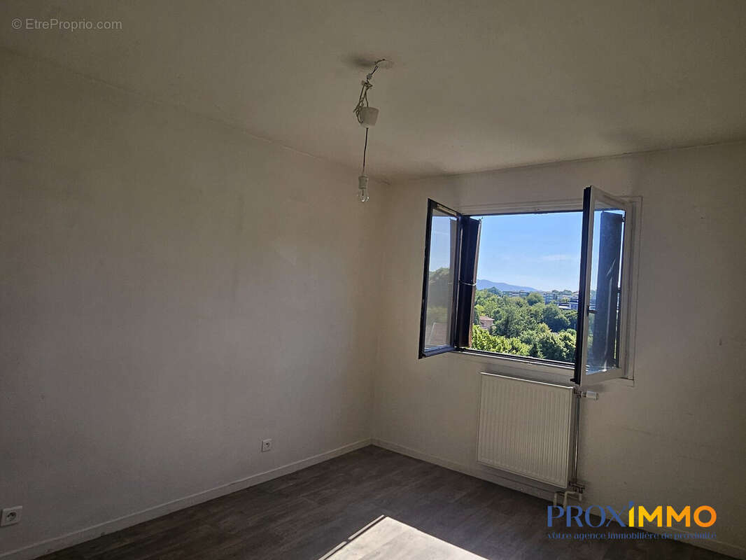 Appartement 63 m² à Voiron  - photo 6