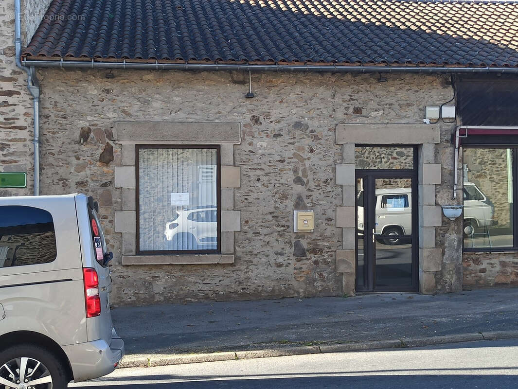 Commerce à SEREILHAC