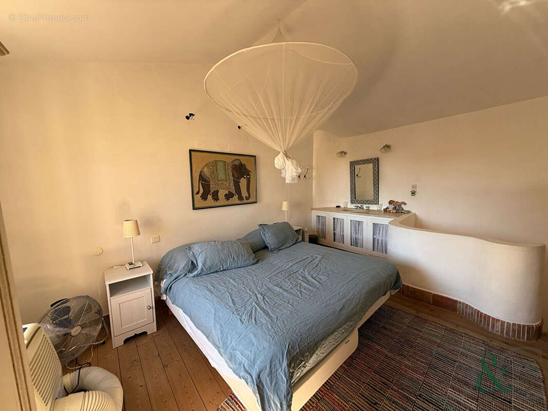 Maison à BORMES-LES-MIMOSAS