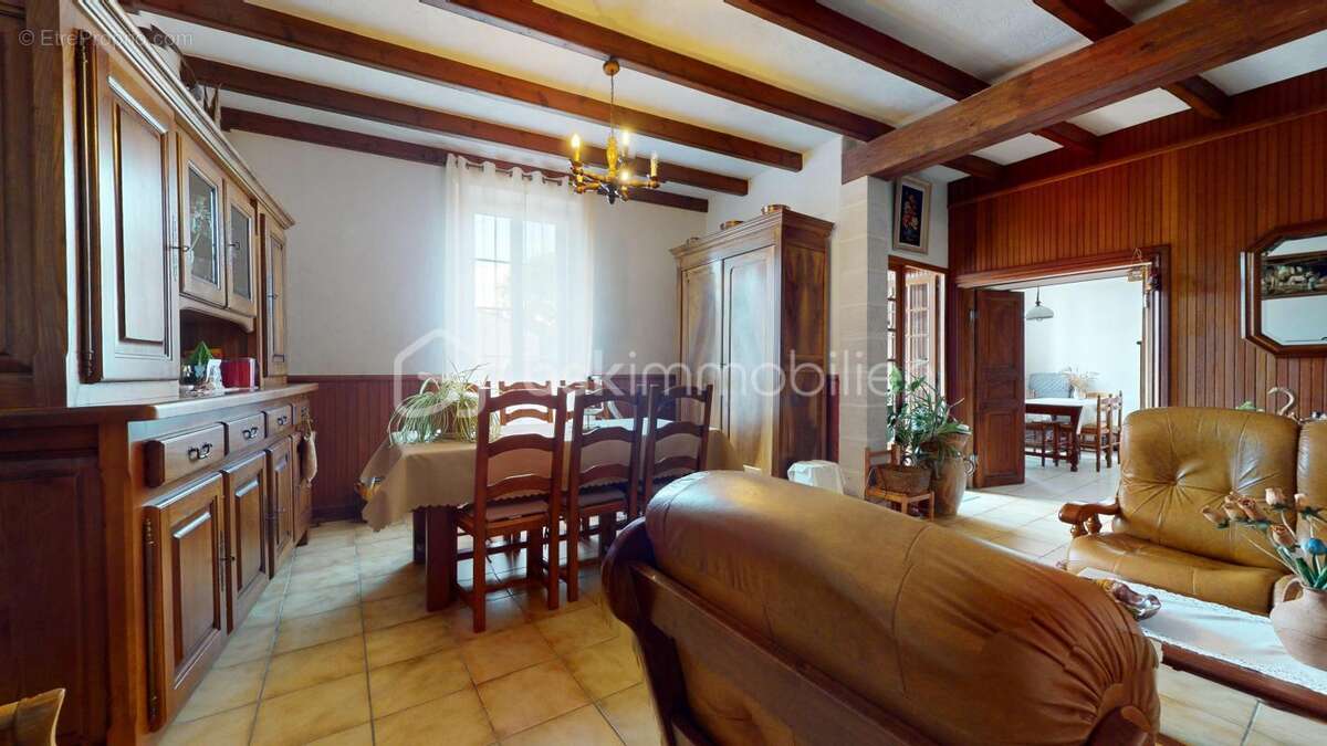 Maison à SAINT-SAVINIEN