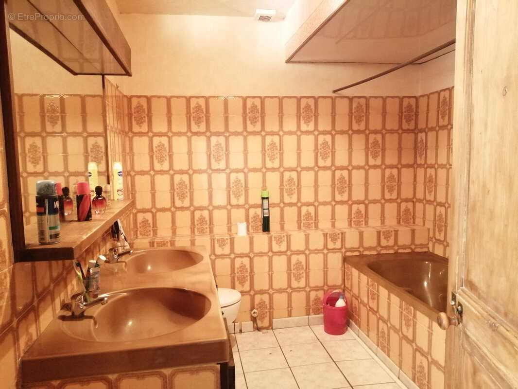 Maison à AUBETERRE-SUR-DRONNE