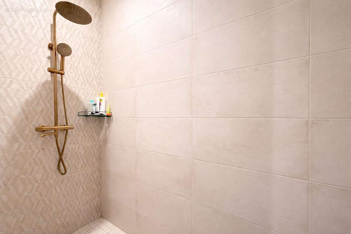 Maison à BRETTEVILLE-SUR-LAIZE