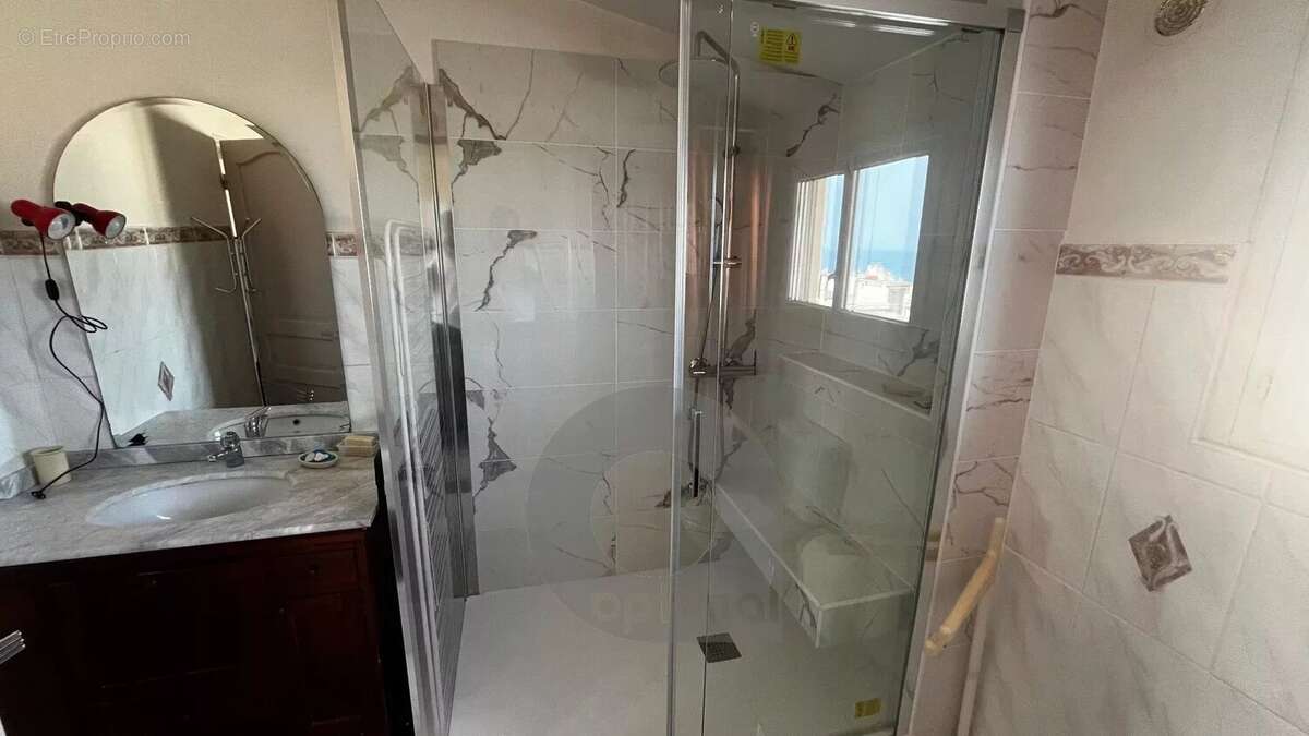 Appartement à MENTON