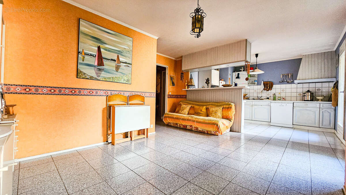 Appartement à HOUILLES