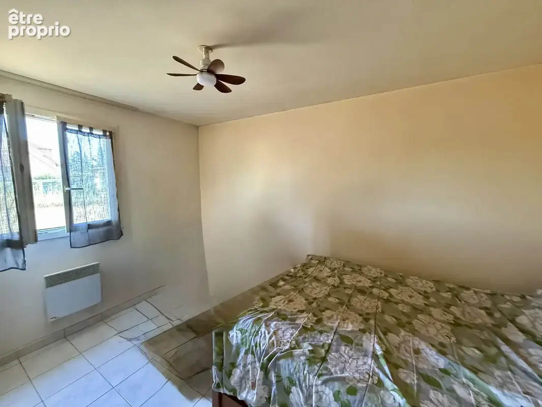 Maison de plain-pied récente T4 sur 833 m2 de terrain - photo 6