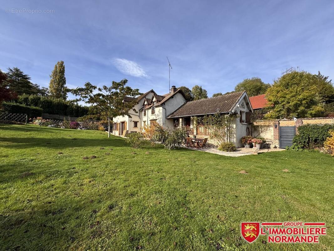 Maison à PACY-SUR-EURE