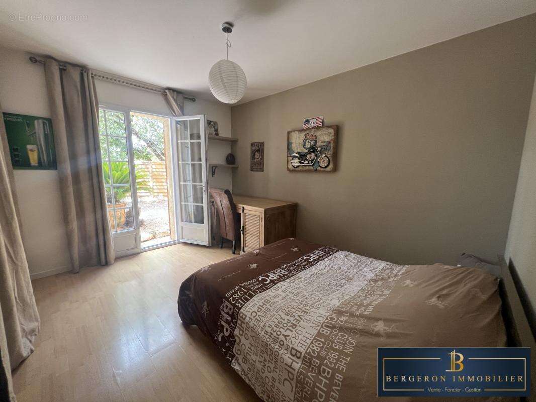 Maison à SAINT-CEZAIRE-SUR-SIAGNE