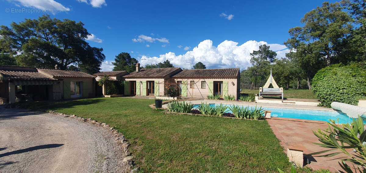 Maison à PLAN-DE-LA-TOUR