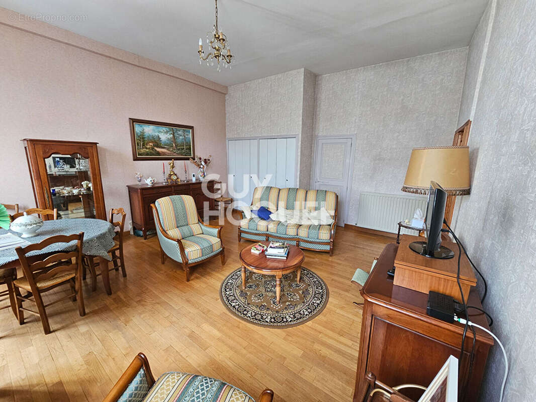 Maison à FONTENAY-LE-COMTE