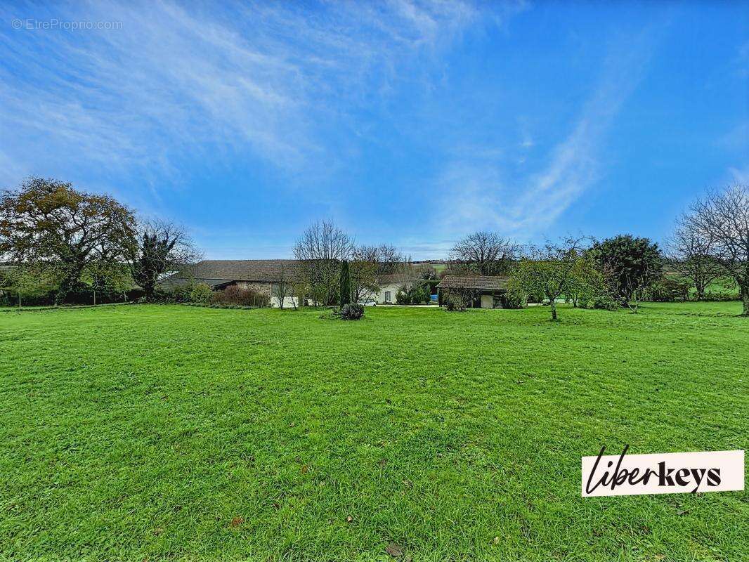 Maison à SAINT-PRIVAT-DES-PRES