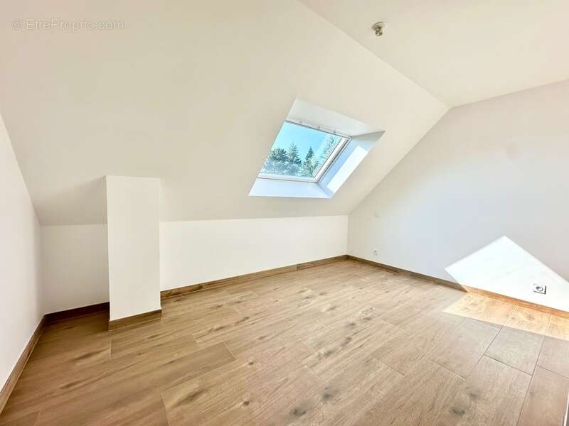 Maison à GRAND-CHAMP