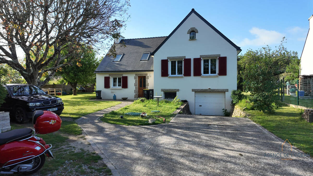 Maison à PLOUHARNEL