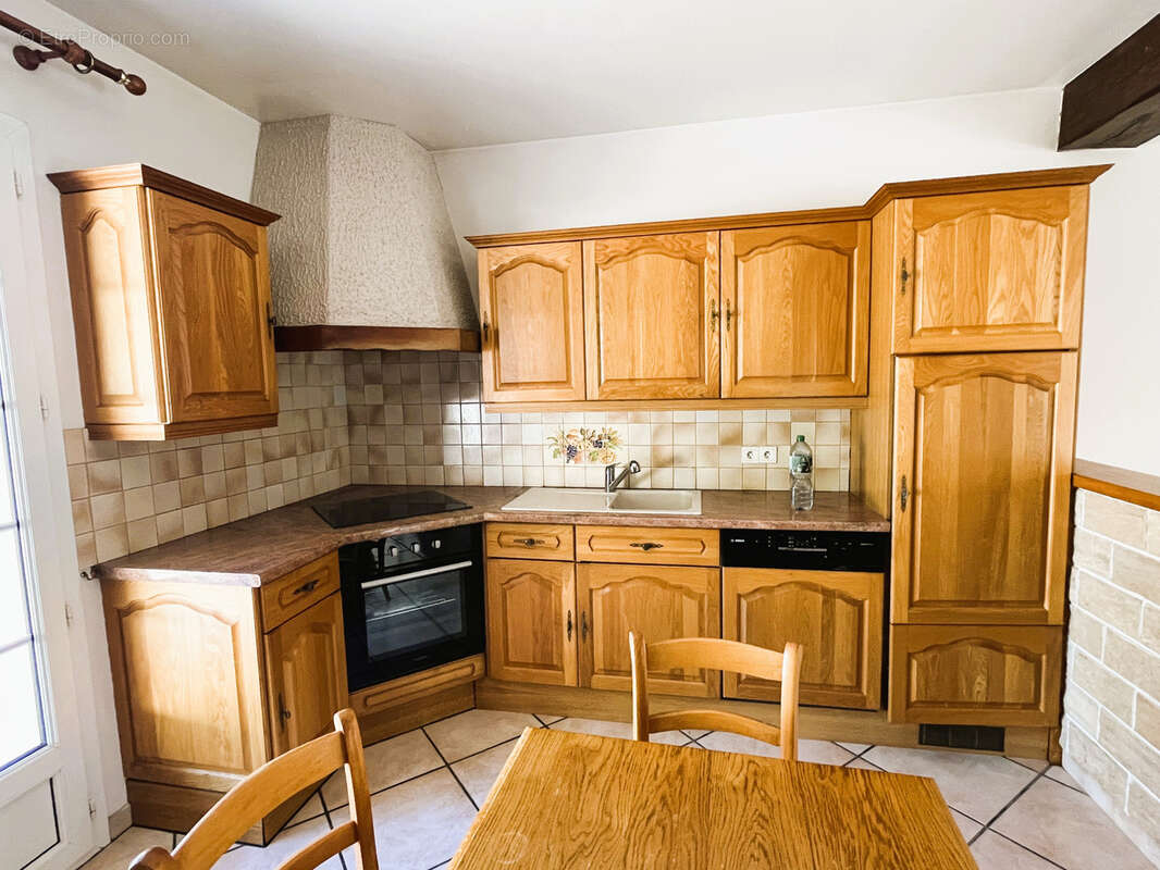 Maison à FLEURINES
