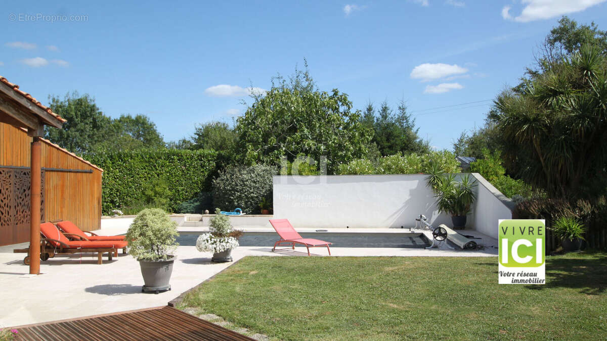 Maison  d'architecte 240 m² - Haute Goulaine 6 pièce(s) PICBM  591 - photo 4