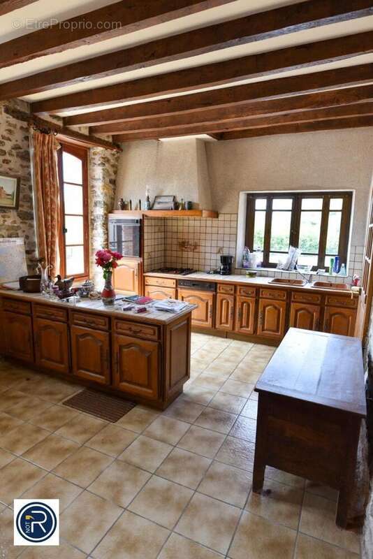Maison à SAINT-CENERE