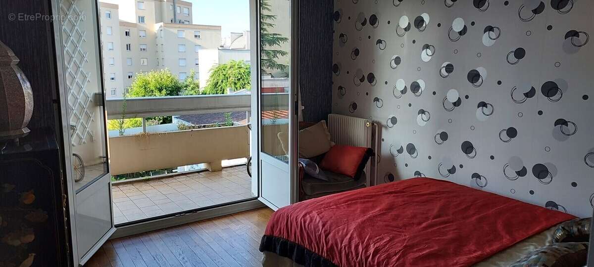 Appartement à LYON-8E