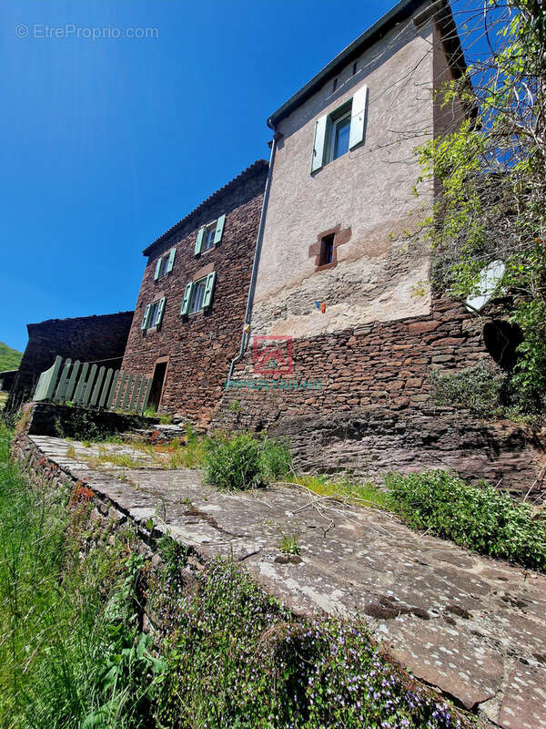 Maison à COMBRET