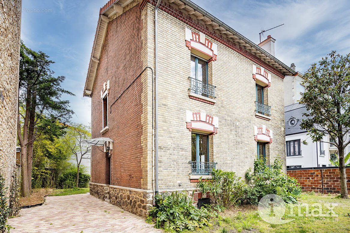 Maison à ASNIERES-SUR-SEINE