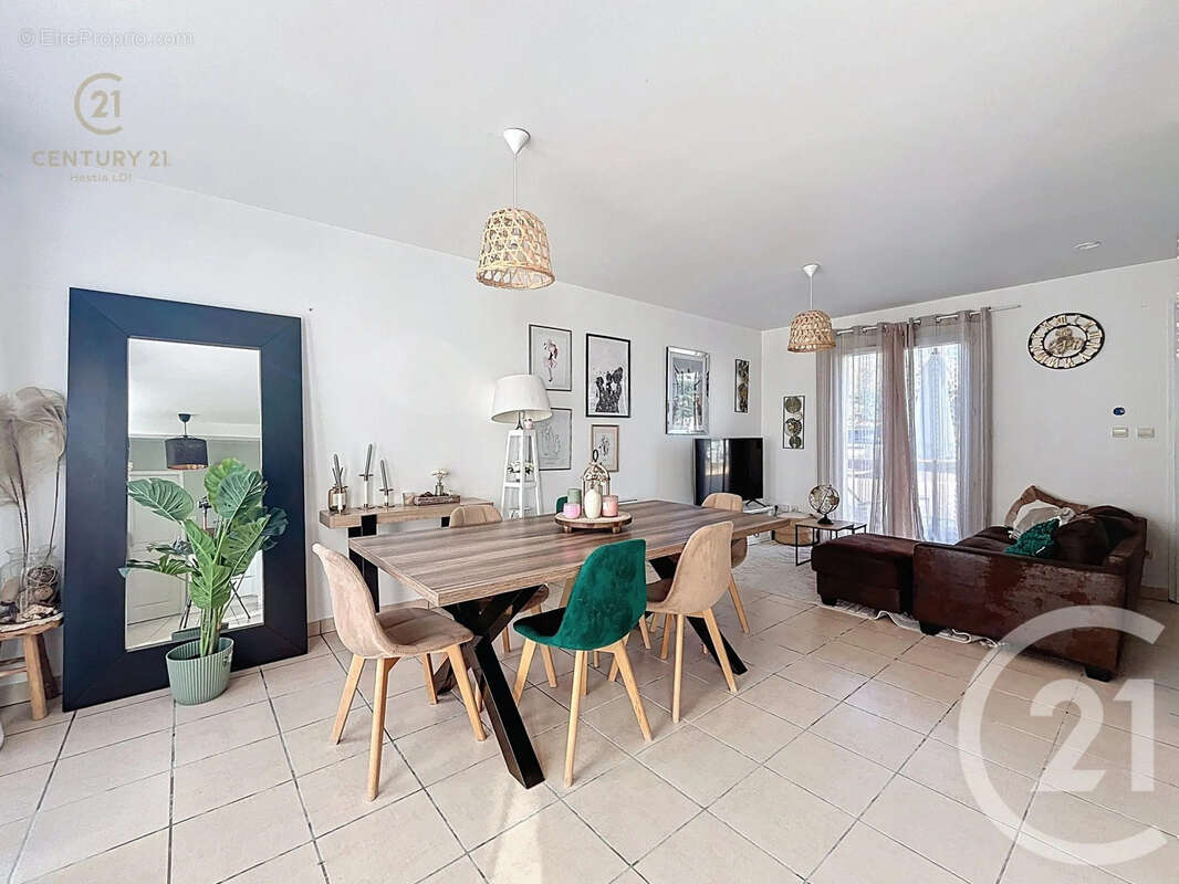 Maison à ROUSSILLON