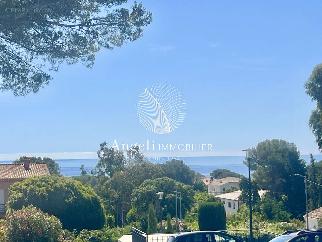 Appartement à FREJUS