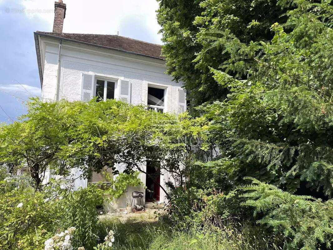 Maison à MORET-SUR-LOING