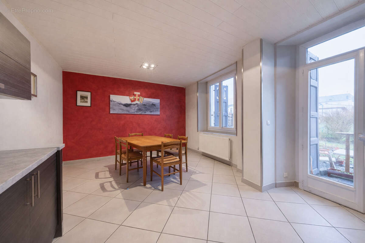 Appartement à TANINGES