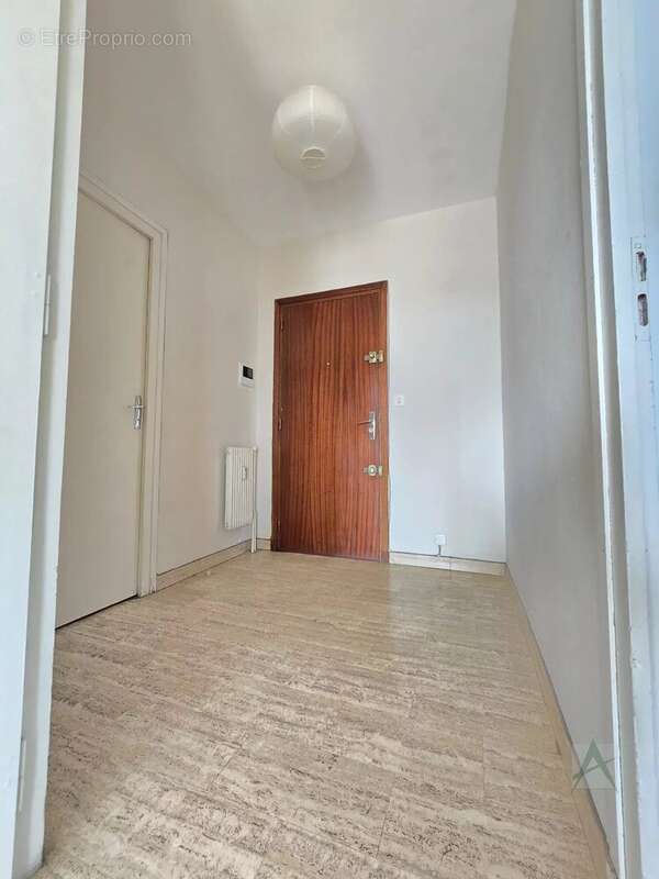 Appartement à JACOB-BELLECOMBETTE