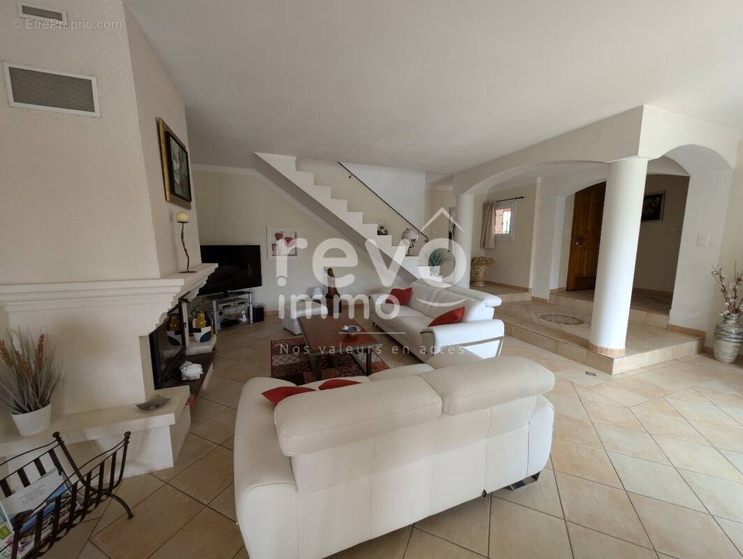 Maison à VAISON-LA-ROMAINE