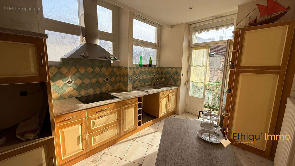 Maison à BAR-SUR-AUBE