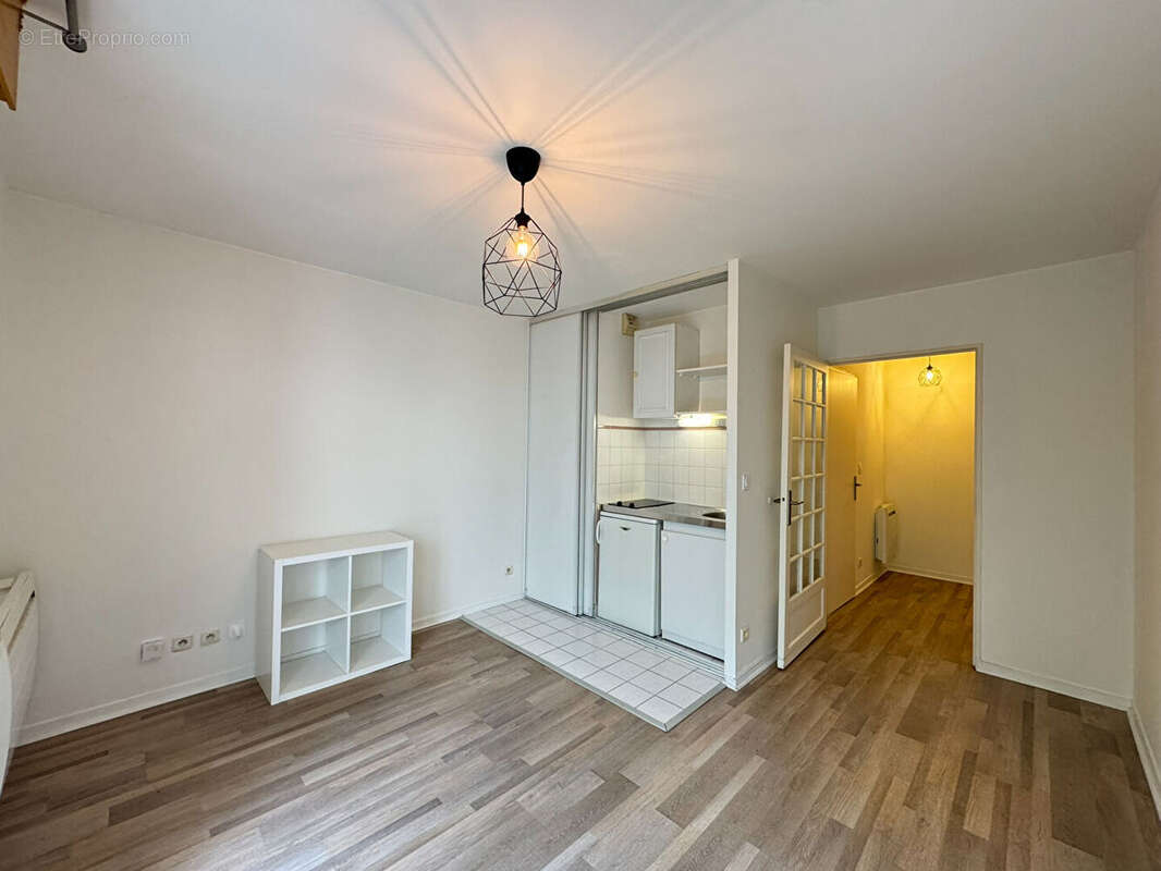 Studio avec balcon - 23.3 m² - Reims secteur Moissons - photo 4