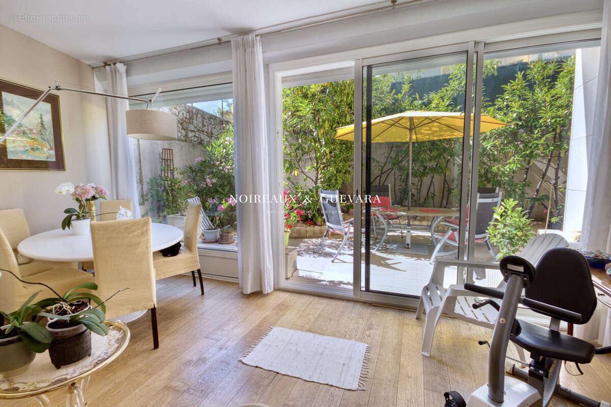 Appartement à CANNES