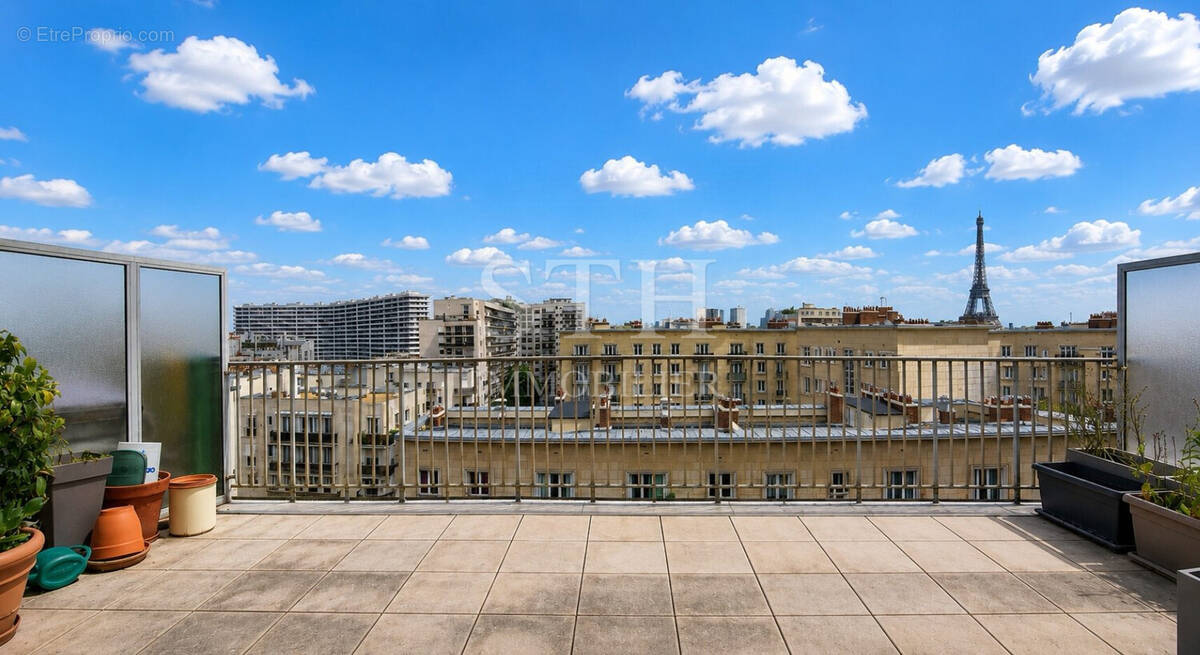 Appartement à PARIS-15E