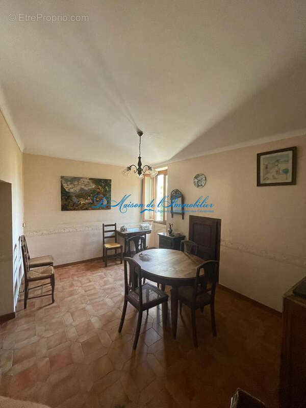 Boissières, cœur de village, maison de village de 88 m2 habitable avec 67 m2 d'annexes - photo 3