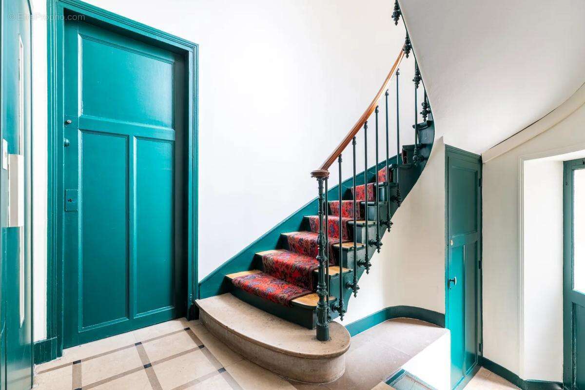 Appartement de 2 pièces de 55 m² à Paris Batignolles - photo 7