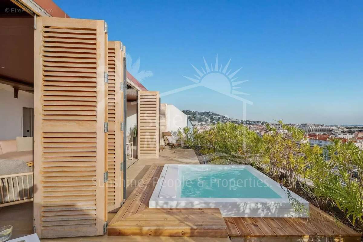 Appartement à CANNES