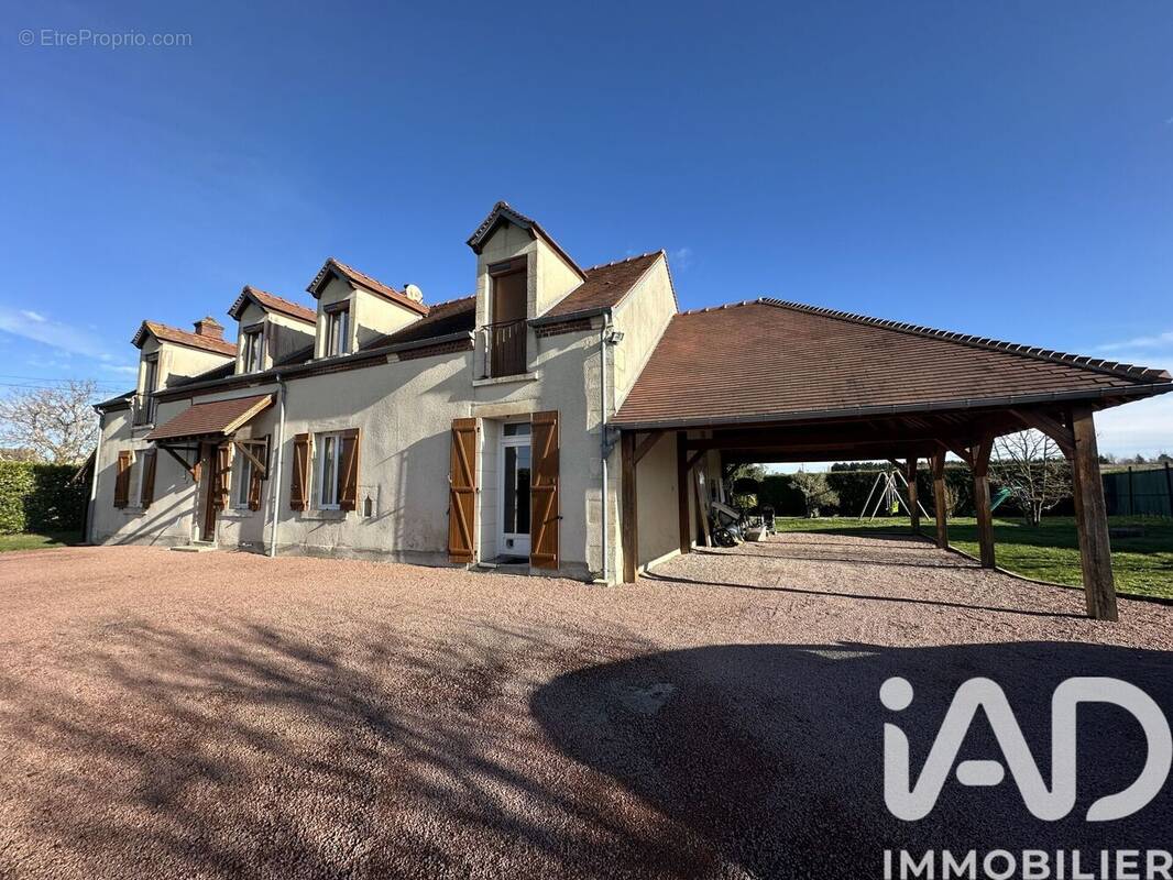 Photo 1 - Maison à SAINT-DOULCHARD