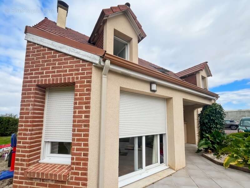 Maison à NOTRE-DAME-D&#039;ALIERMONT