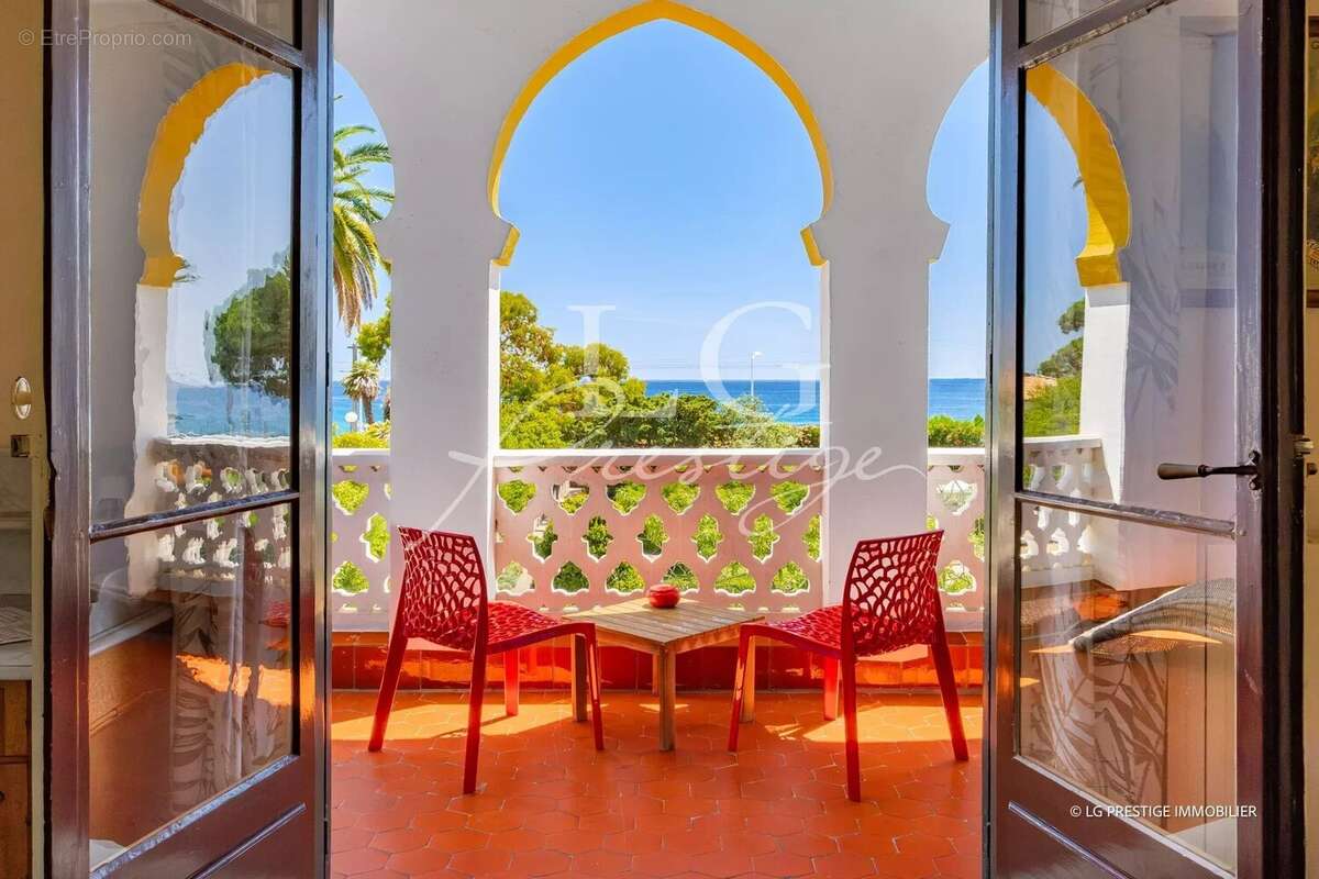 Propriété d'exception de 800 m² en front de mer - photo 12