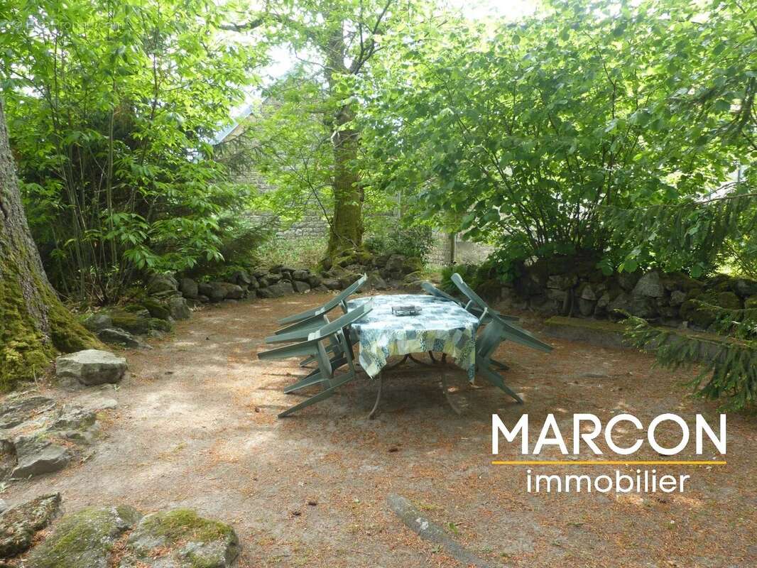 Maison à SAINT-PIERRE-BELLEVUE