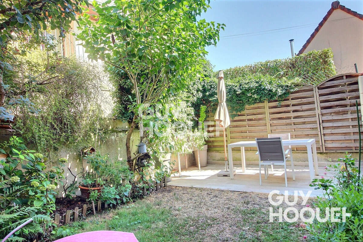 Quartier rive droite - a vendre maison 7 pieces au calme - jardin garage - photo 2