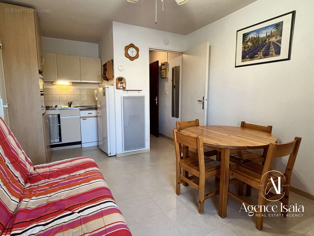 Appartement à BORMES-LES-MIMOSAS