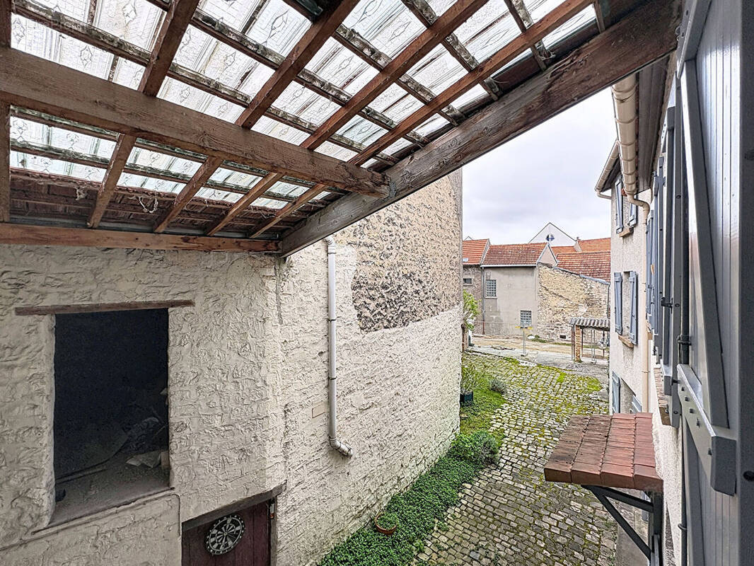 Maison à NANTERRE