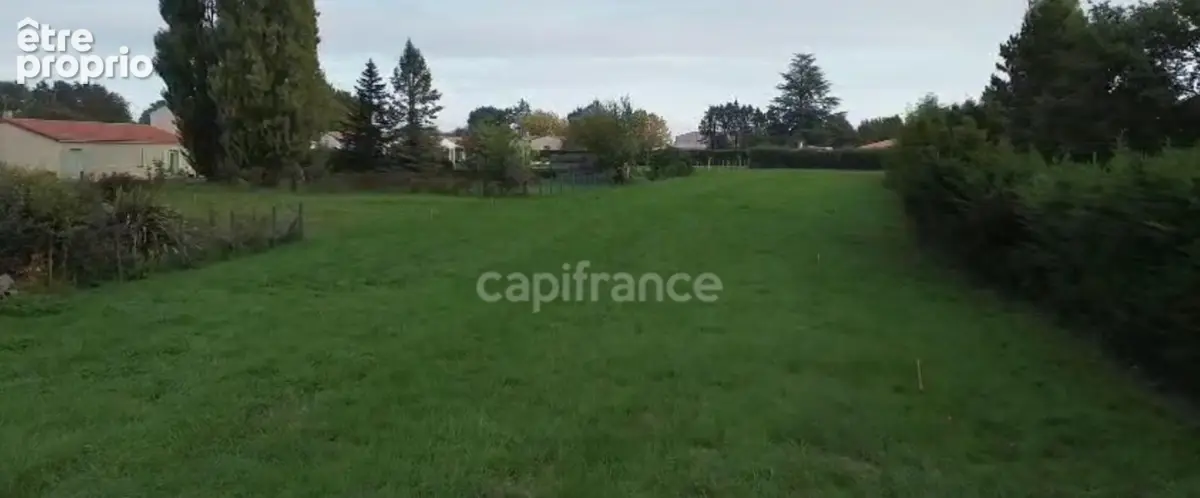 Terrain à THENAC