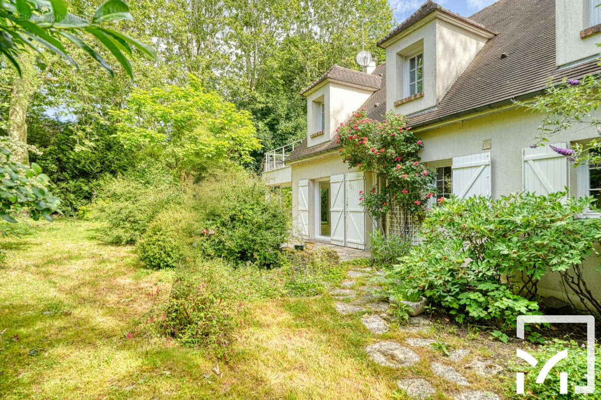 Maison à BOUGIVAL